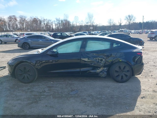 Tesla MODEL 3 2024 5YJ3E1EA1RF718046 Image 14