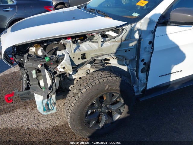 1C4PJMBS7GW322448 Jeep Cherokee Trailhawk