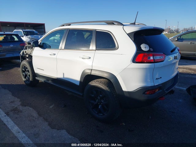 1C4PJMBS7GW322448 Jeep Cherokee Trailhawk