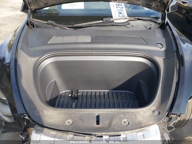 2023 TESLA MODEL Y 7SAYGDEE8PA117508 Photo 9