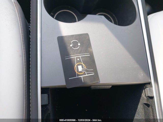2023 TESLA MODEL Y 7SAYGDEE8PA117508 Photo 10