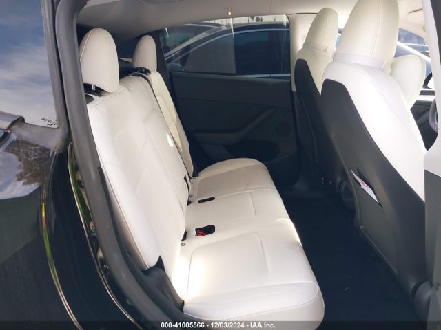 2023 TESLA MODEL Y 7SAYGDEE8PA117508 Photo 7