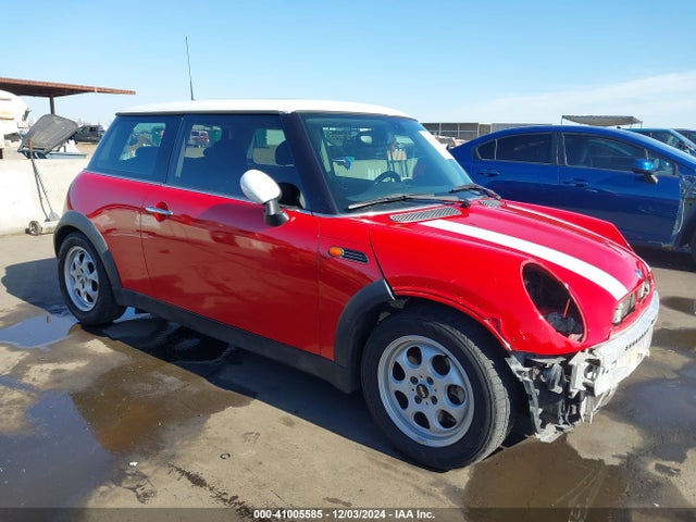 2005 MINI COOPER WMWRC33595TJ70898 Photo 0