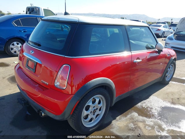 2005 MINI COOPER WMWRC33595TJ70898 Photo 3