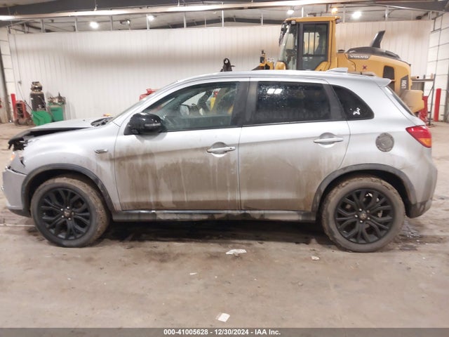 JA4AR3AU0HZ051917 Mitsubishi Outlander Sport 2.0 Le