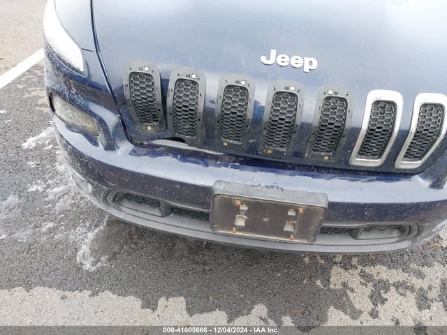 1C4PJMAB1EW273035 Jeep Cherokee Sport