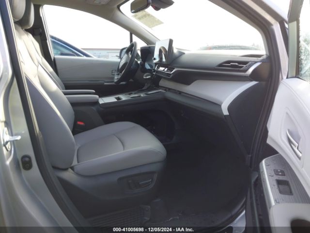 5TDJSKFC3SS156108 Toyota SIENNA XLE