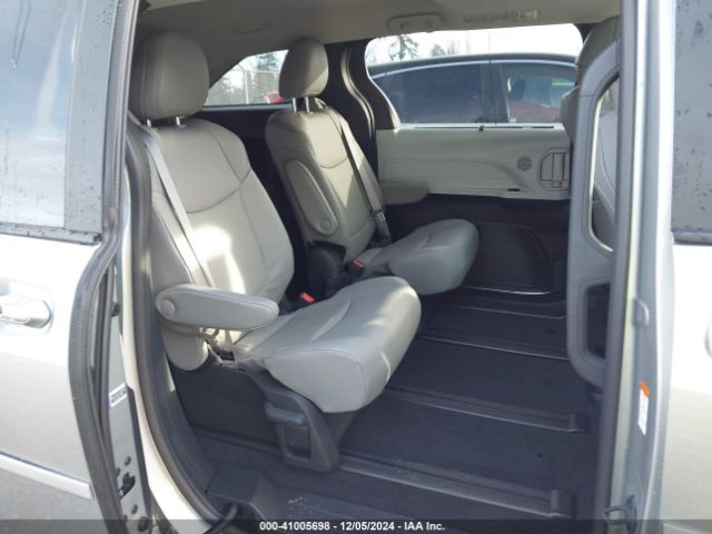 5TDJSKFC3SS156108 Toyota SIENNA XLE