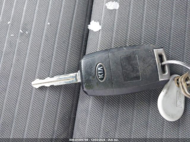 KNAFX4A68F5411607 KIA FORTE LX