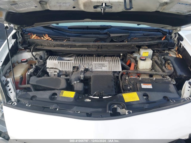 JTDKN3DU7F1872641 Toyota Prius Five