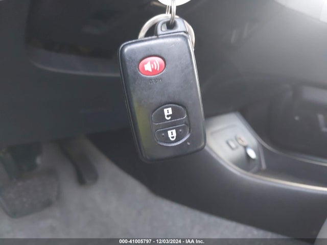JTDKN3DU7F1872641 Toyota Prius Five