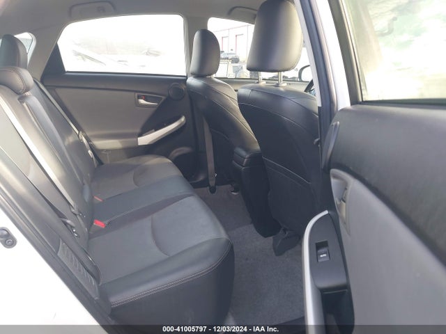 JTDKN3DU7F1872641 Toyota Prius Five