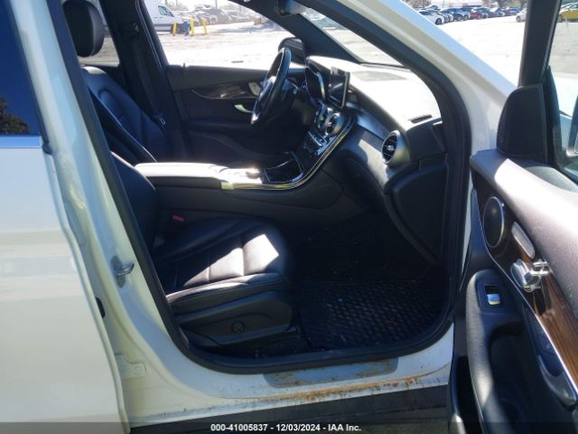 WDC0G4KB9HF142223 Mercedes-Benz Glc 300 4matic