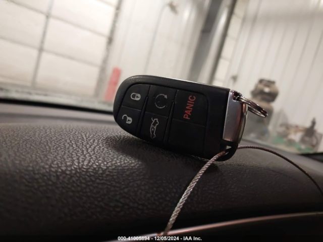 2C3CDXFG8FH791398 Dodge Charger Se