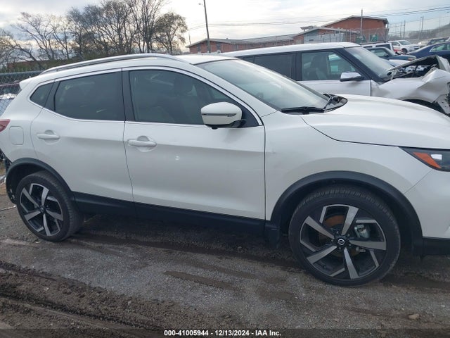 JN1BJ1CV9NW352777 Nissan Rogue Sport Sl Fwd Xtronic Cvt