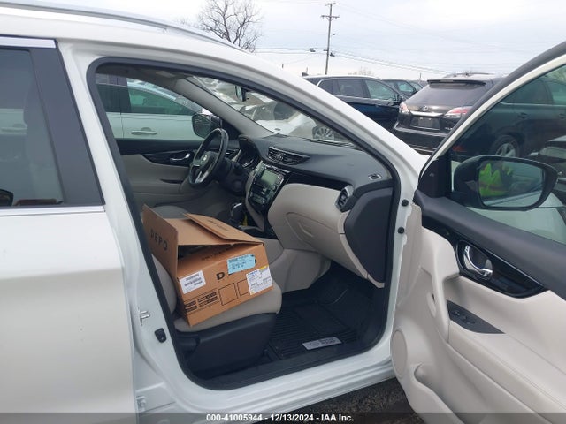 JN1BJ1CV9NW352777 Nissan Rogue Sport Sl Fwd Xtronic Cvt