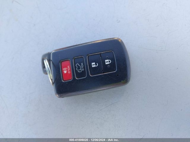 5TDJZRFH5JS815868 Toyota Highlander Se