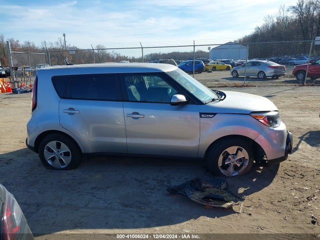 KIA Soul 2016 KNDJN2A2XG7829399 Image 13