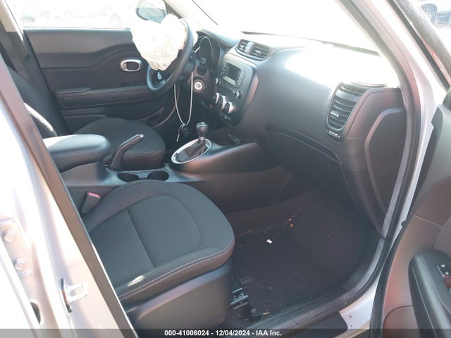 KIA Soul 2016 KNDJN2A2XG7829399 Image 5