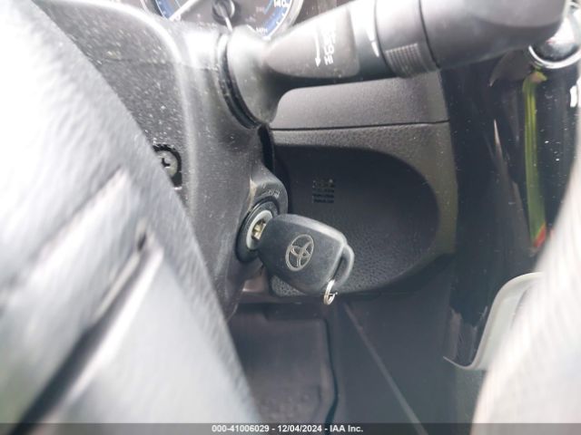 2T1BURHE3JC041876 Toyota COROLLA LE