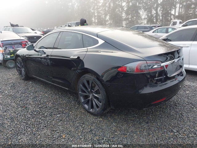 2018 TESLA MODEL S 5YJSA1E2XJF281958 Photo 2