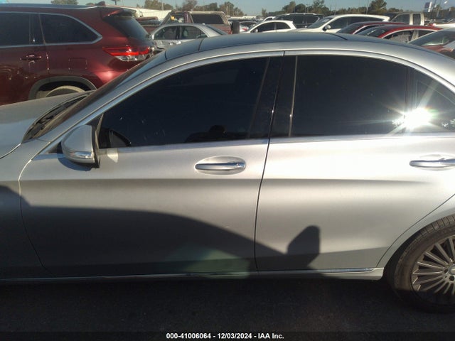 55SWF4KBXFU027617 Mercedes-Benz C 300 4matic/luxury 4matic/sport 4matic