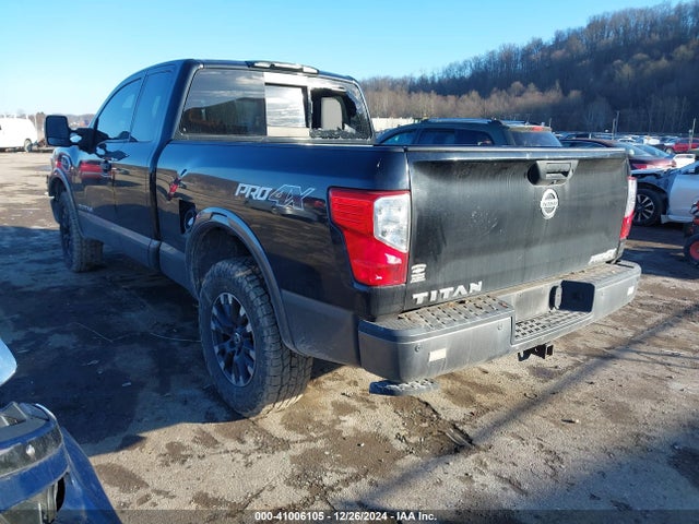 Nissan Titan Pro-4x 2017 1N6AA1C53HN552540 Image 3