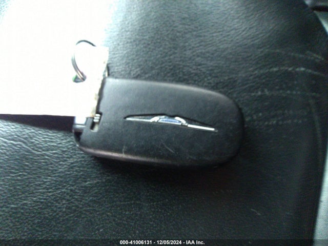Chrysler 300 2014 2C3CCARG3EH381781 Image 11