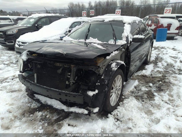 Chrysler 300 2014 2C3CCARG3EH381781 Image 2