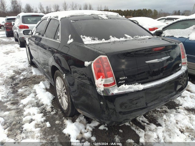 Chrysler 300 2014 2C3CCARG3EH381781 Image 3