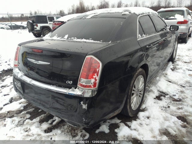 Chrysler 300 2014 2C3CCARG3EH381781 Image 4
