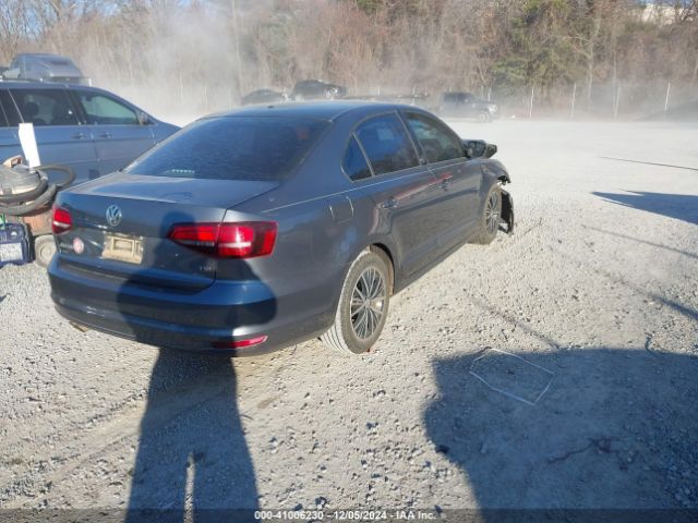 3VWDB7AJ9JM204819 Volkswagen Jetta