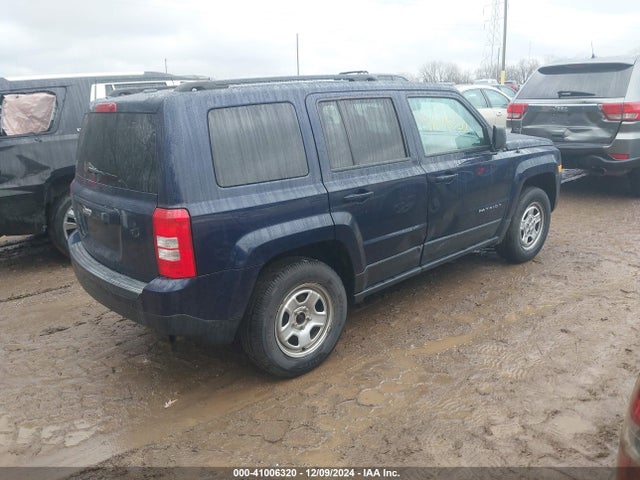 1C4NJRBB4HD138814 Jeep Patriot Sport 4x4