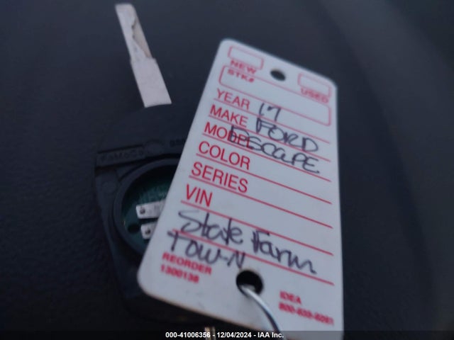Ford ESCAPE SE 2017 1FMCU9G95HUB08656 Image 11