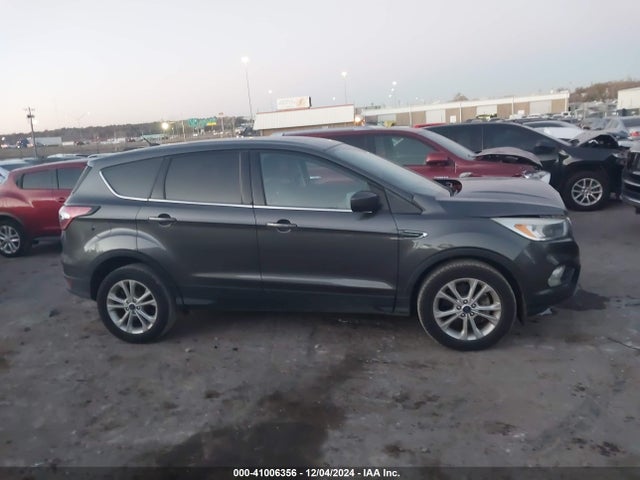 Ford ESCAPE SE 2017 1FMCU9G95HUB08656 Image 13