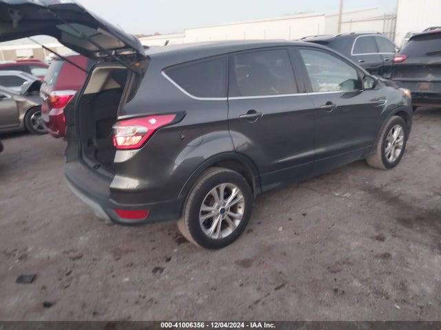 Ford ESCAPE SE 2017 1FMCU9G95HUB08656 Image 4