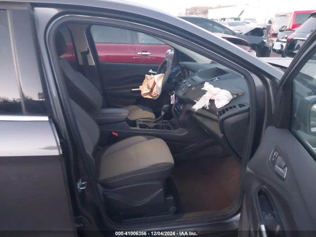 Ford ESCAPE SE 2017 1FMCU9G95HUB08656 Image 5