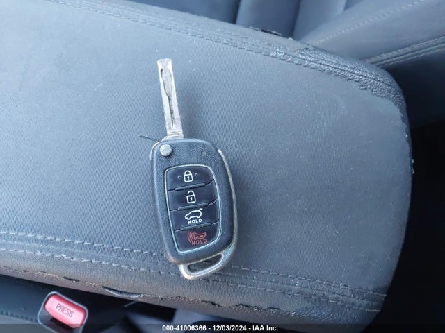 Hyundai TUCSON SE 2018 KM8J23A40JU695586 Image 11