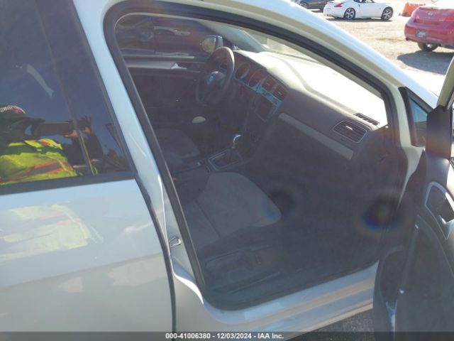 WVWKP7AU4GW906237 Volkswagen E-golf Se