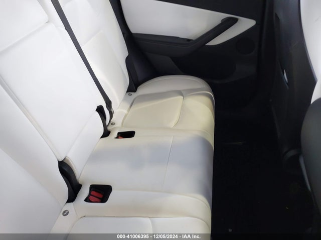 2022 TESLA MODEL Y 7SAYGDEE6NF321756 Photo 7