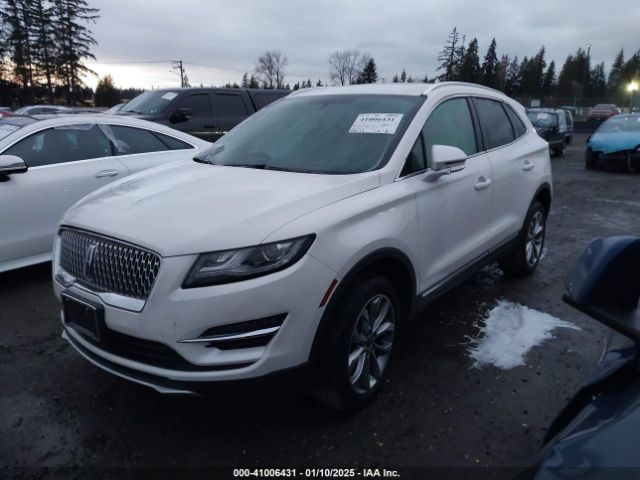 5LMCJ2D9XKUL17433 Lincoln MKC SELECT