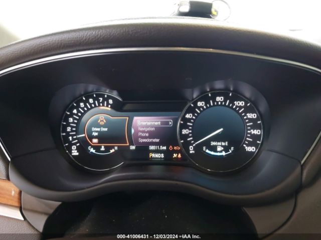 5LMCJ2D9XKUL17433 Lincoln MKC SELECT