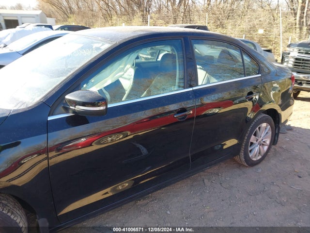 3VWLA7AJ7FM329288 Volkswagen Jetta 2.0l Tdi Se