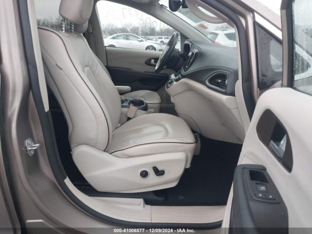 2C4RC1GG1HR537422 Chrysler Pacifica Limited