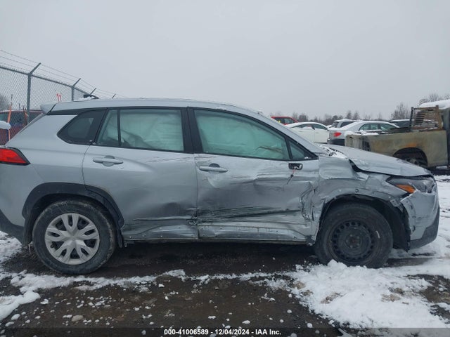 Toyota Corolla Cross L 2022 7MUAAABG6NV027618 Image 13