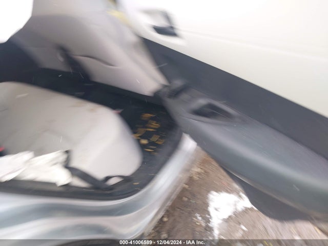 Toyota Corolla Cross L 2022 7MUAAABG6NV027618 Image 8