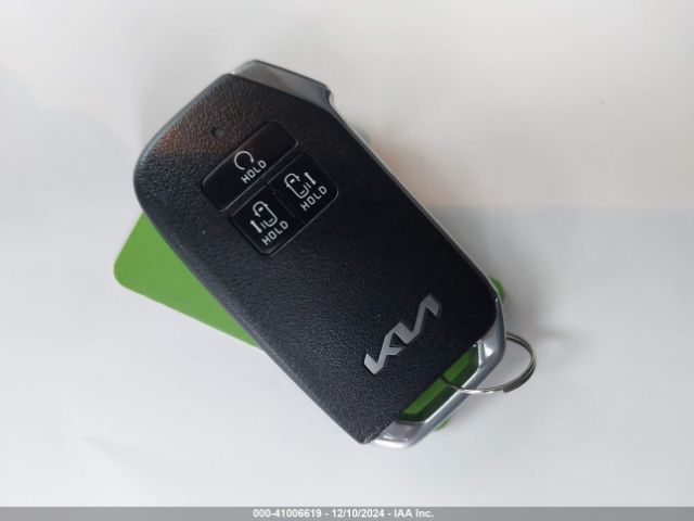 KNDNB4H3XP6222221 KIA Carnival Mpv Lx Seat Package
