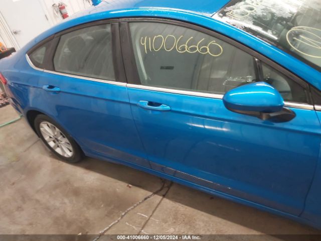 3FA6P0HD5LR235436 Ford FUSION SE