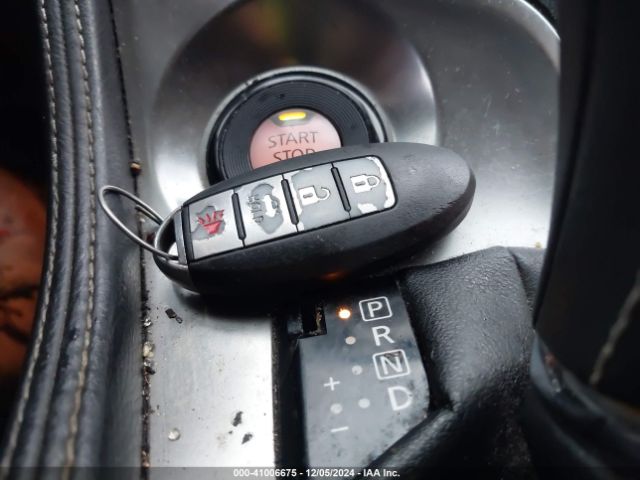 1N4AA6AP7JC380394 Nissan Maxima 3.5 Sv