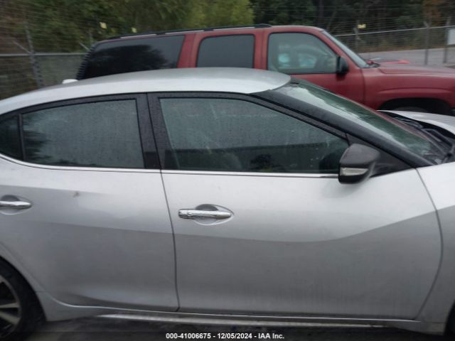 1N4AA6AP7JC380394 Nissan Maxima 3.5 Sv